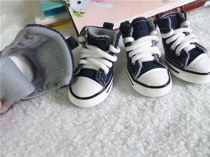 Stylische Hundeschuhe im Retro-Sneaker-Stil | Komfort & Grip für jede Pfote
