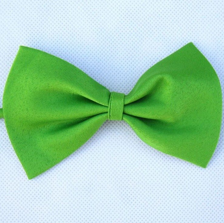 Adjustable Pet Bow Tie – Elegant Accessory for Dogs & Cats